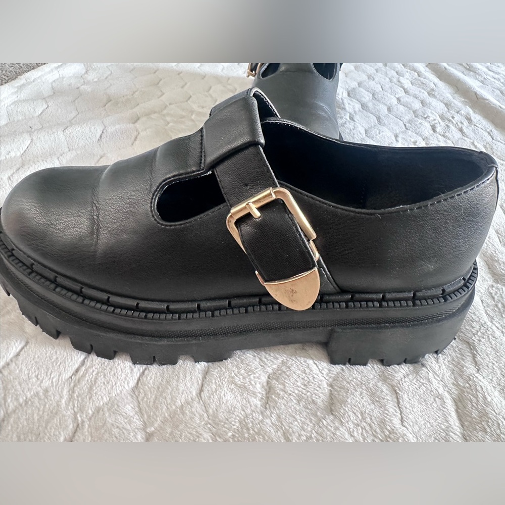 Steve Madden Chunky Lug Sole Black Mary Jane Platform Shoe with Gold Buckle